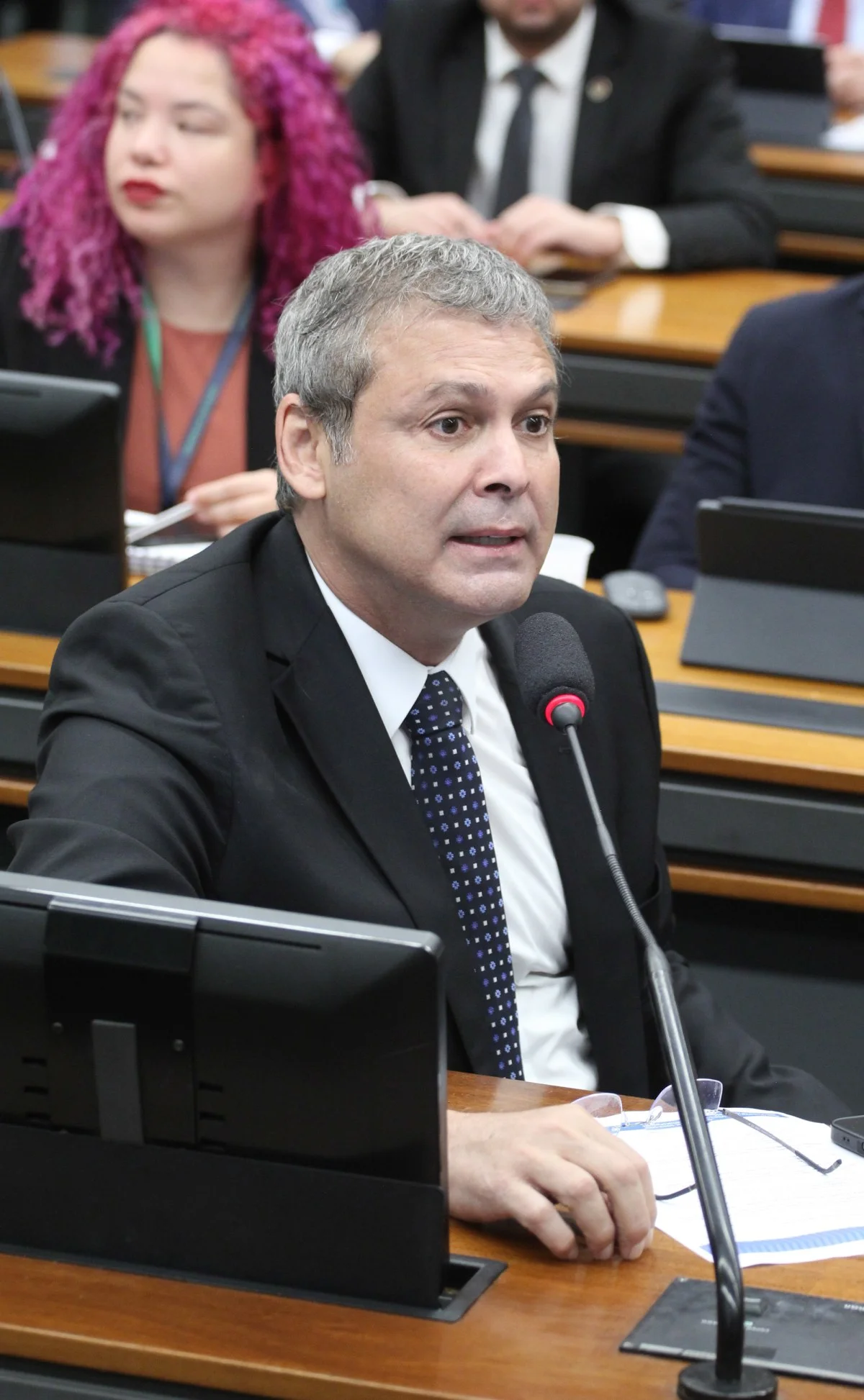 Disputa no limite: Lindbergh aposta em virada de Lula