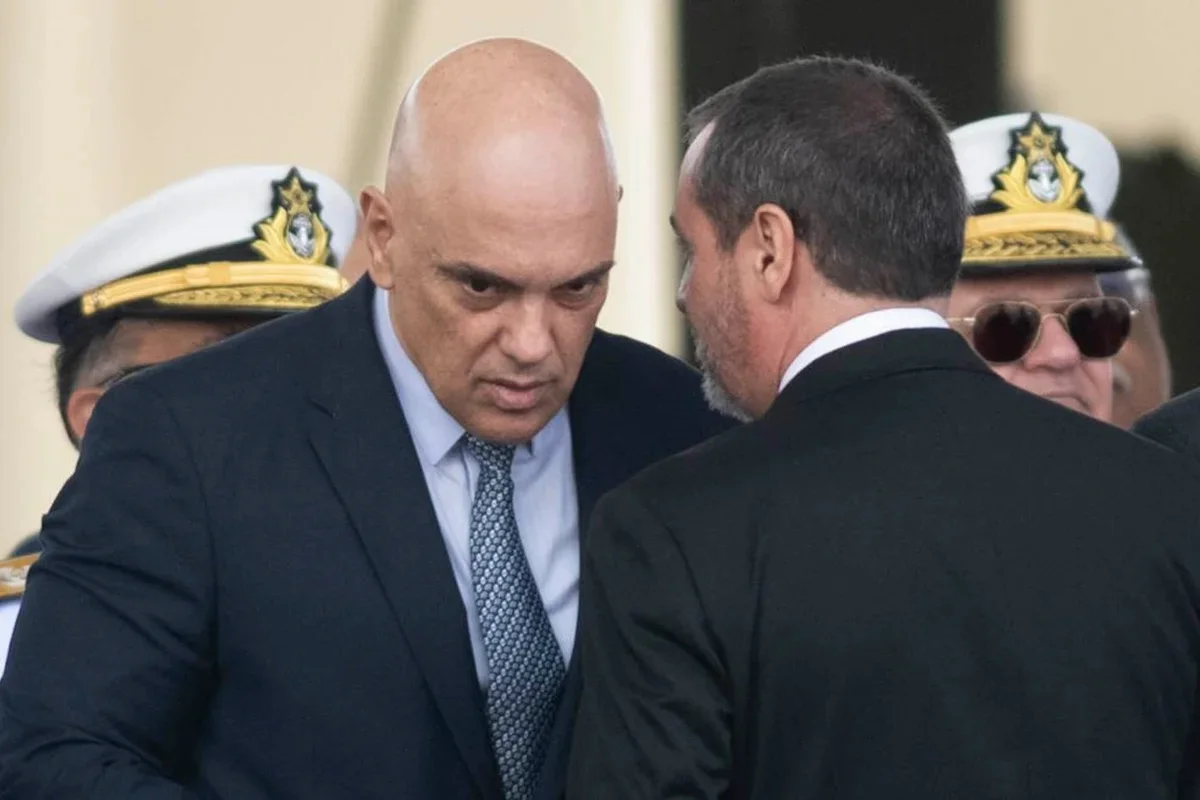 Maioria da bancada pró-impeachment aparece em apurações