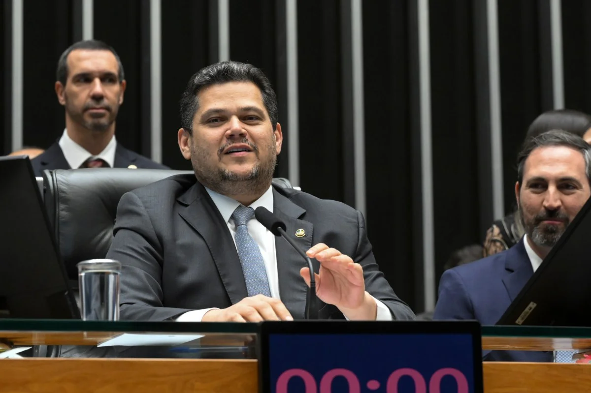Fim da escala 6×1 entra em fase decisiva no Senado
