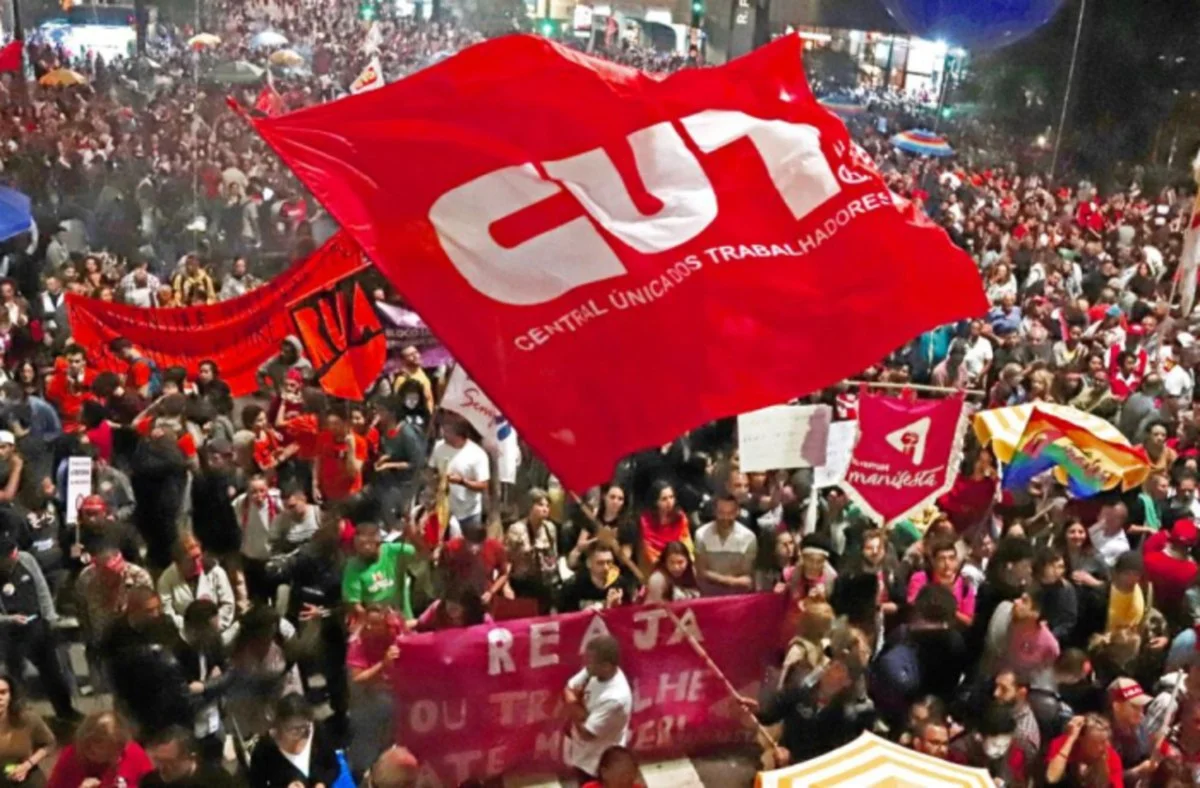 CUT alerta para risco à renda de 28 milhões
