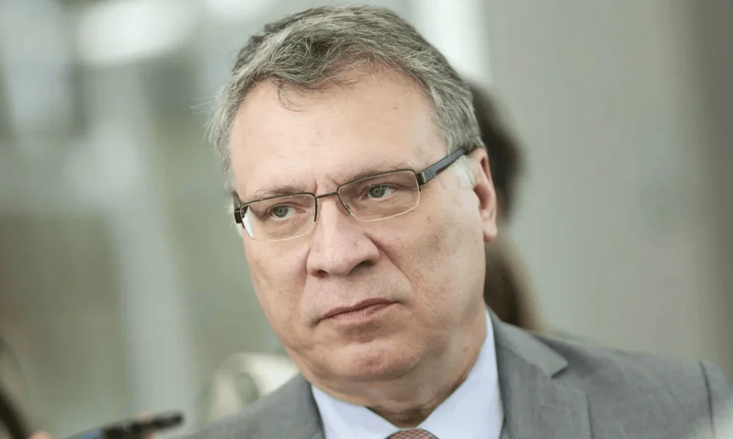 Eleição pode empurrar Brasil ao subdesenvolvimento, alerta Aragão