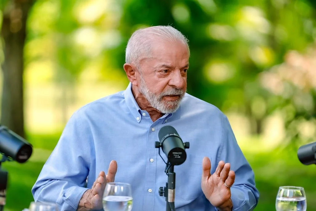 Lula reage à suspensão de canal com 3 milhões de seguidores