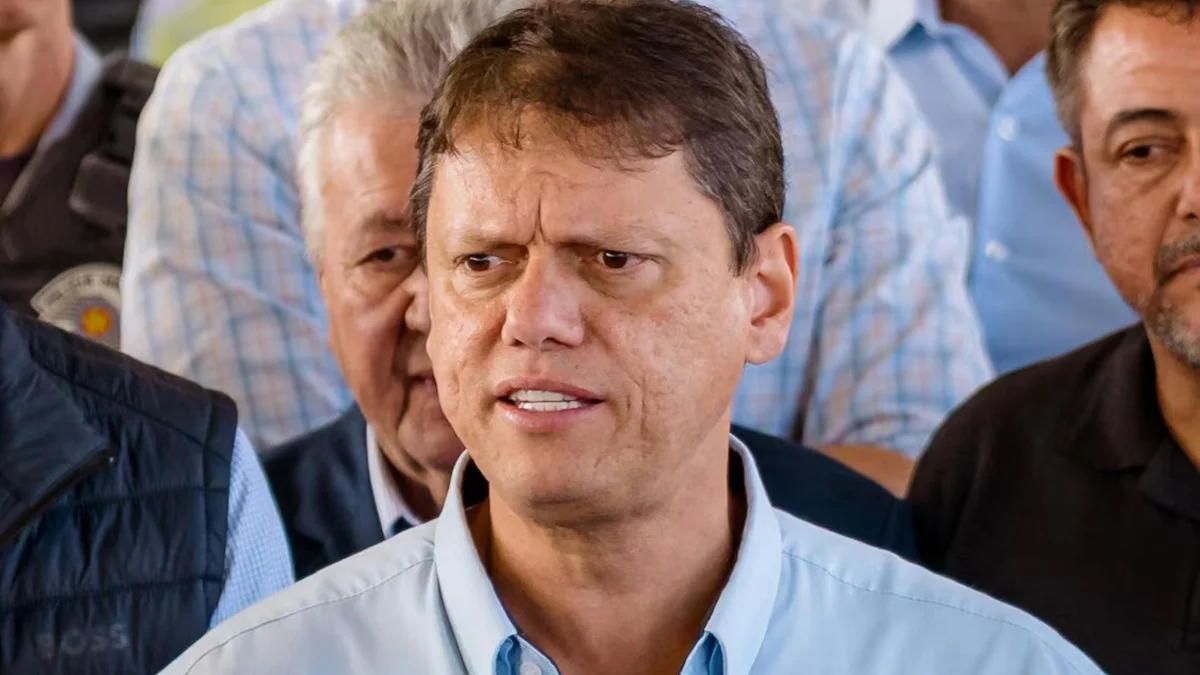 Fechamento de estação complica acesso a ato pró-Lula